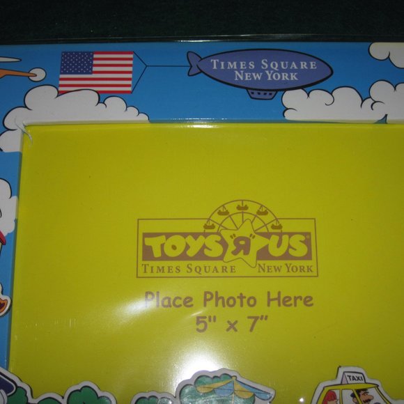 Vintage 2001 Toys “R” Us New York Times Square Geoffrey 5” x 7” Picture Frame - Picture 3 of 12